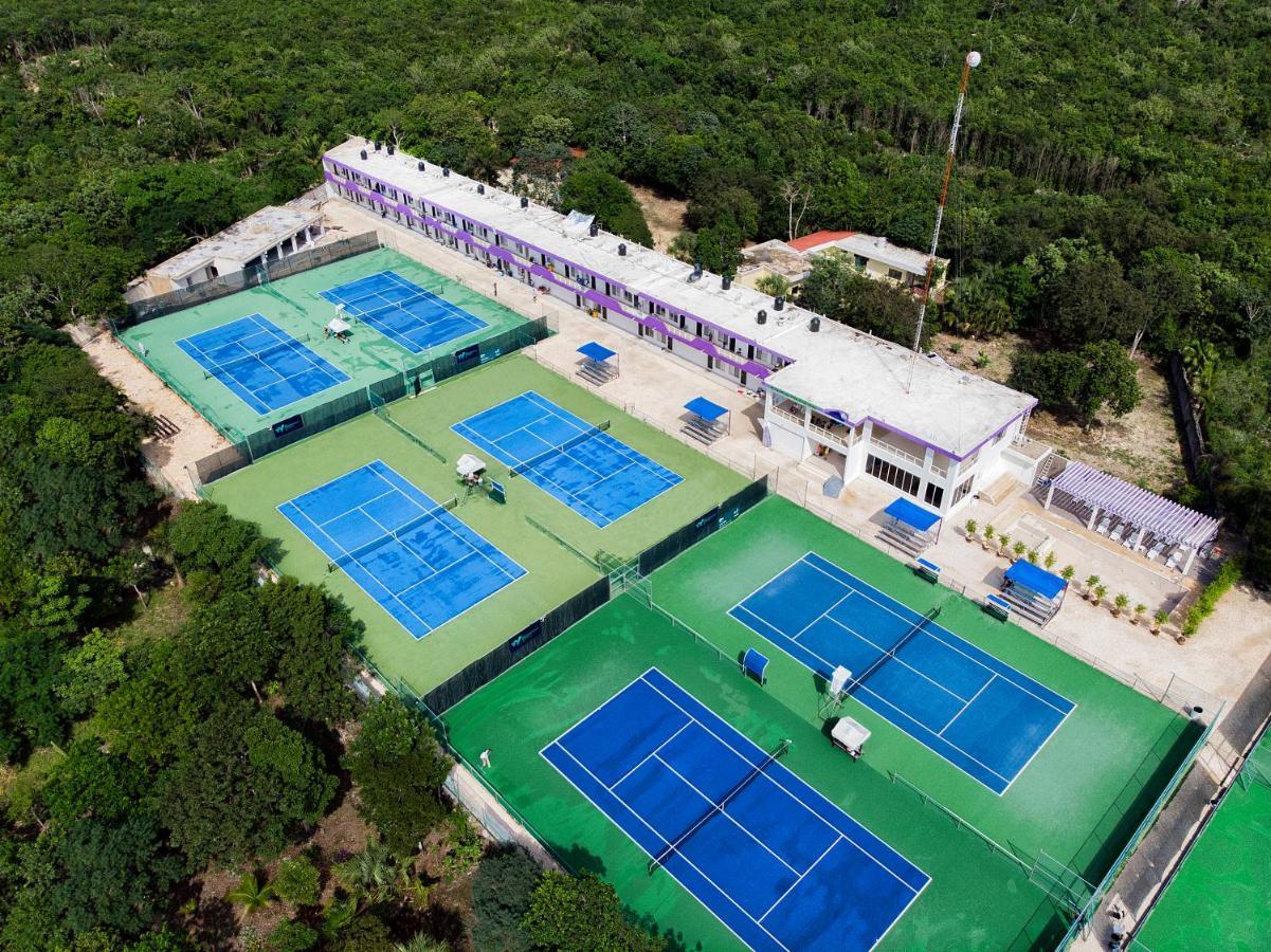 Cancun Tennis Inn Cancún Eksteriør bilde