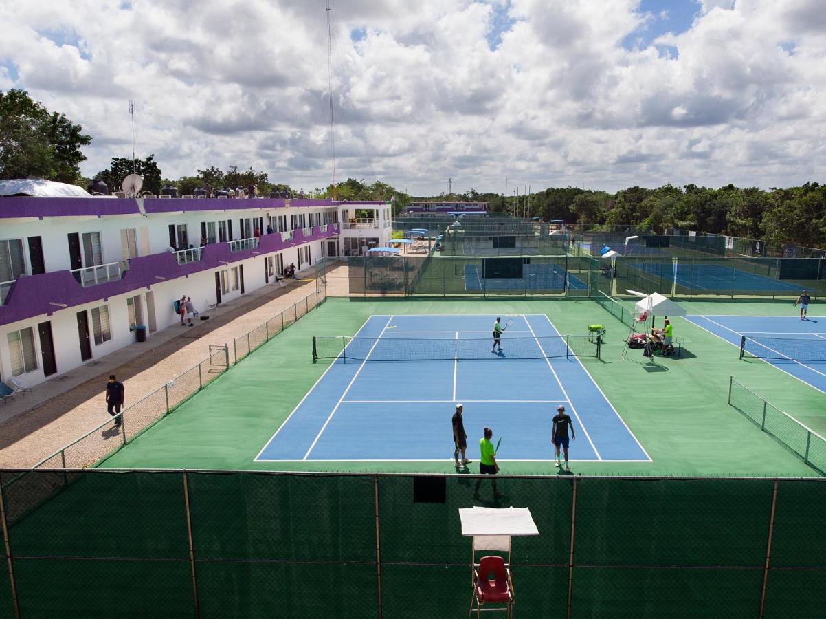 Cancun Tennis Inn Cancún Eksteriør bilde