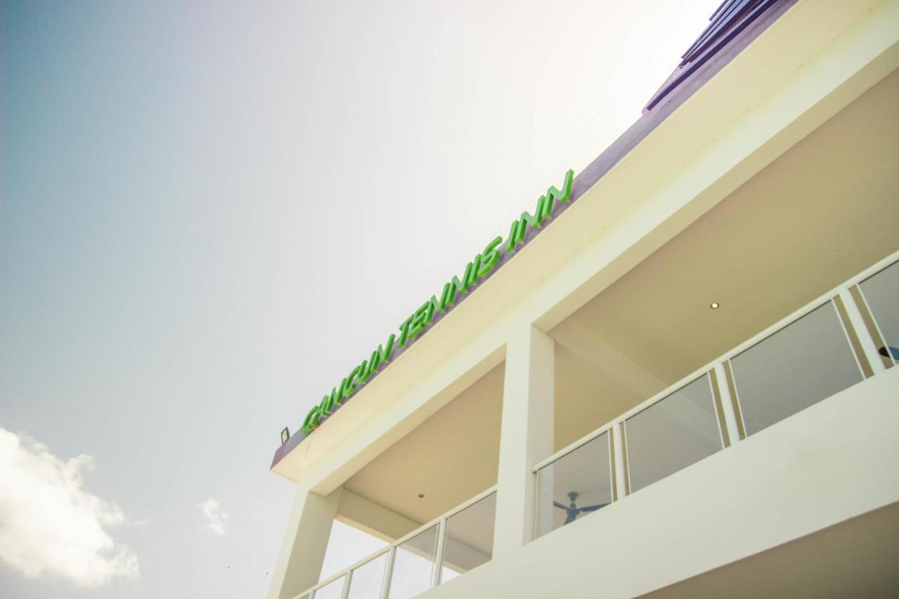 Cancun Tennis Inn Cancún Eksteriør bilde
